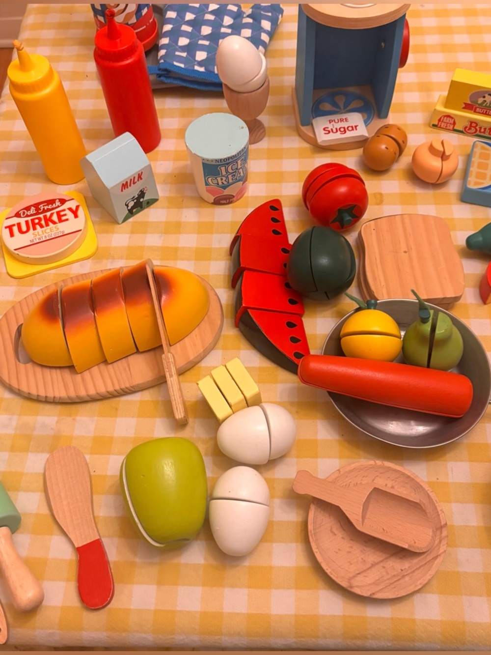 Wooden Kids Play Food Set - Pretend Kitchen Toys Collection assorted Waldorf